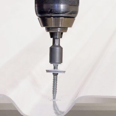 halle plasttak sjalvborrande skruv med skruvdragare